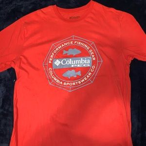 Columbia T-shirt